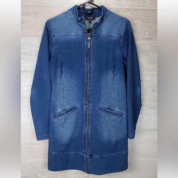 Yest size 8 denim sweater / jacket • stretchy & soft - Picture 1 of 1